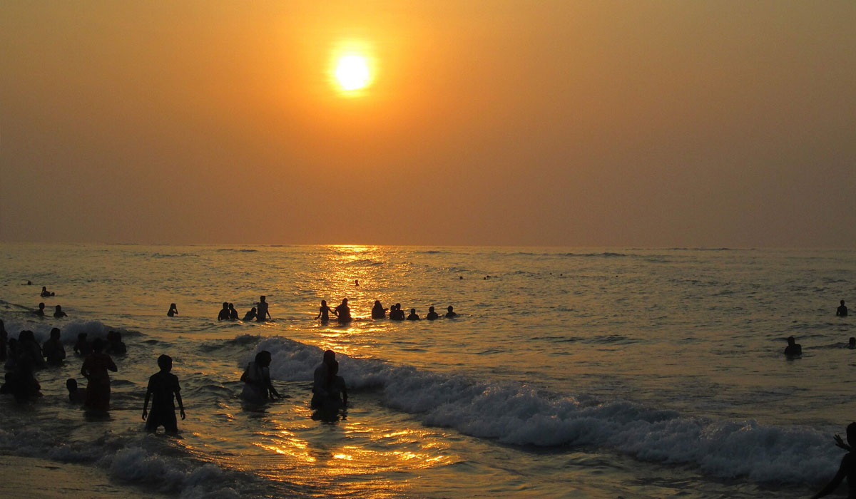 Sri Subramaniya Swamy Temple Tiruchendur with sea view and gopuram